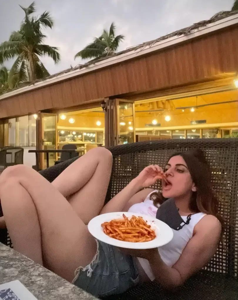 Shraddha Arya eating pasta